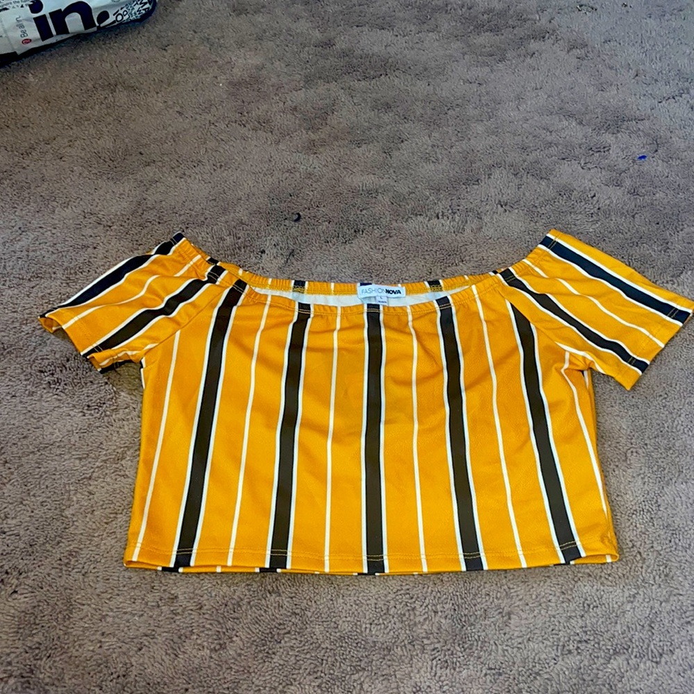 Color: yellow, black and white. Material: stretchy, thin, silky fabric. size L